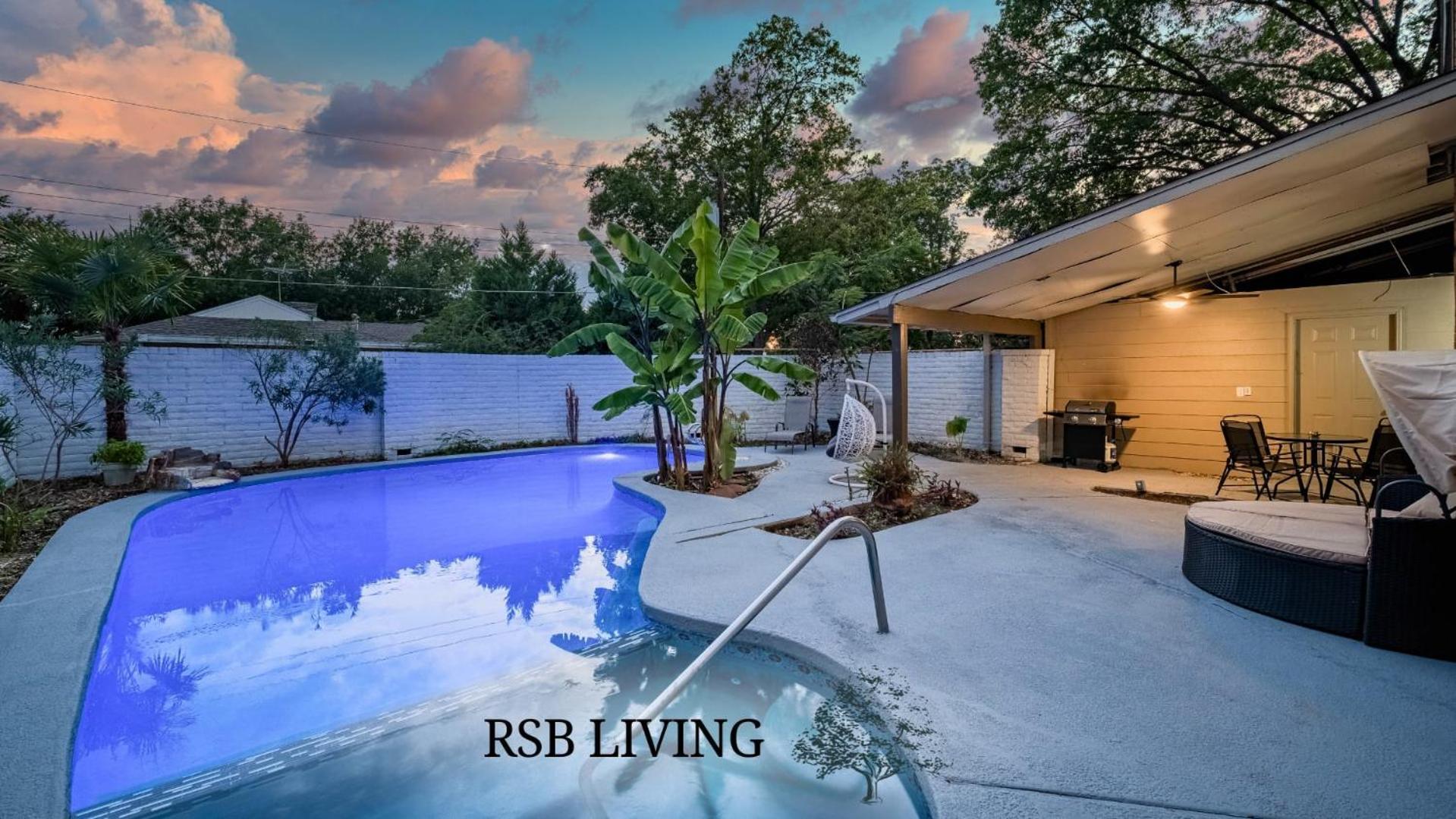 Stunning 5Br 2Ba Holiday Home With Private Pool And Cinema Dallas Eksteriør bilde